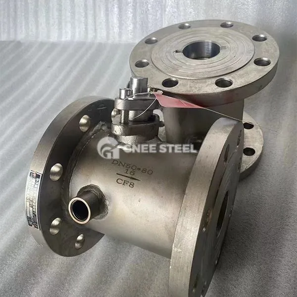 Supapă cu bilă înconjurată