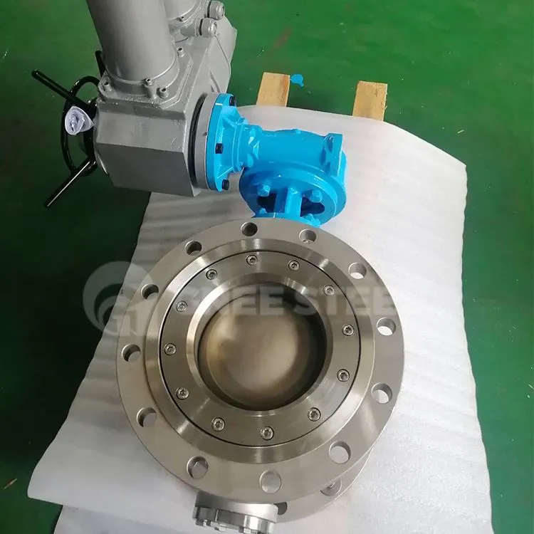 Supapă cu bilă cu intrare laterală